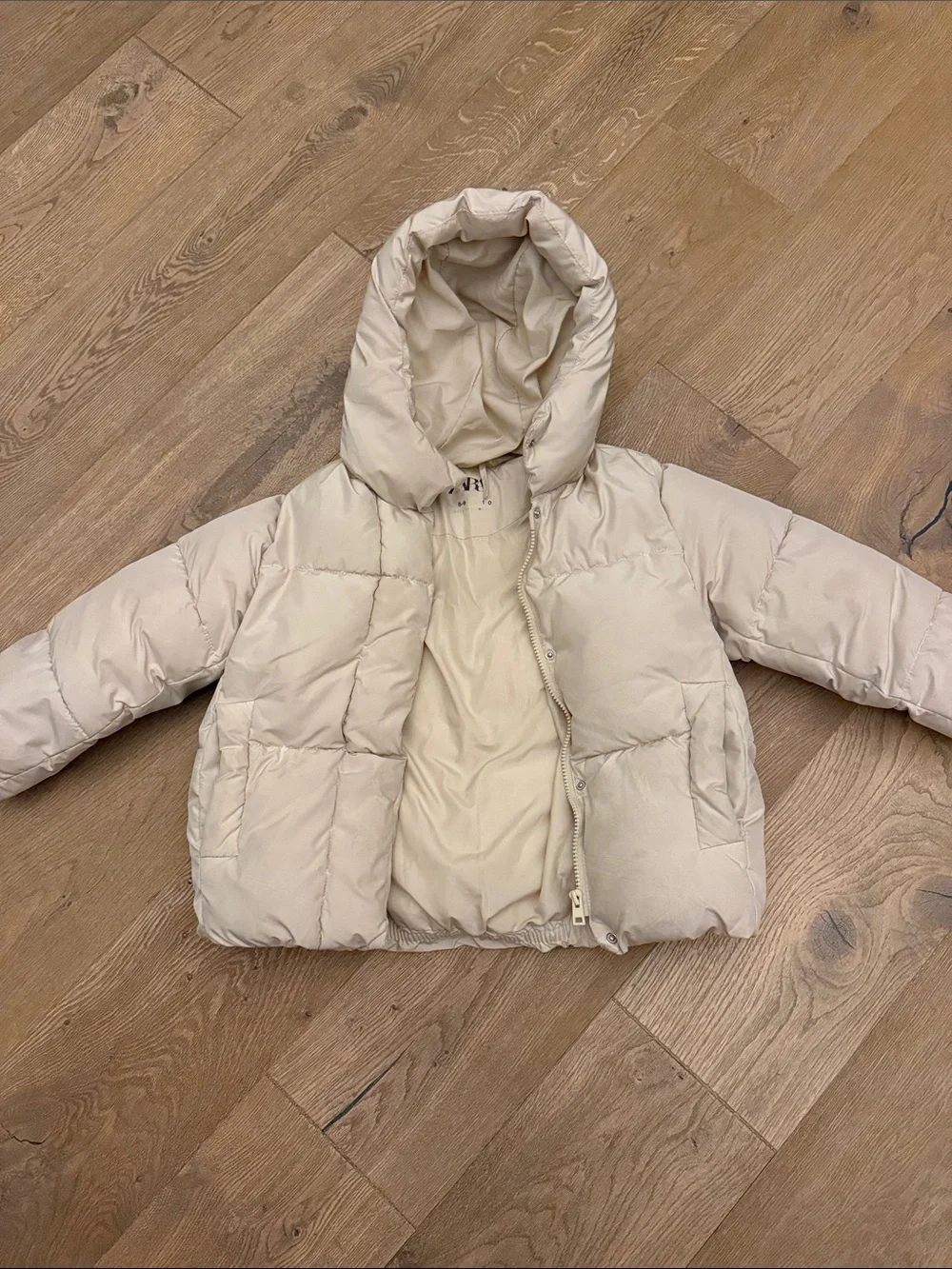 Zara Kids Hooded Puffer Jacket in Cream